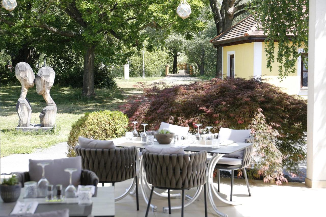 Birkenhof Gols - B & B - Wohlfuehl Hotel Mit Wochenend-Restaurant Bagian luar foto
