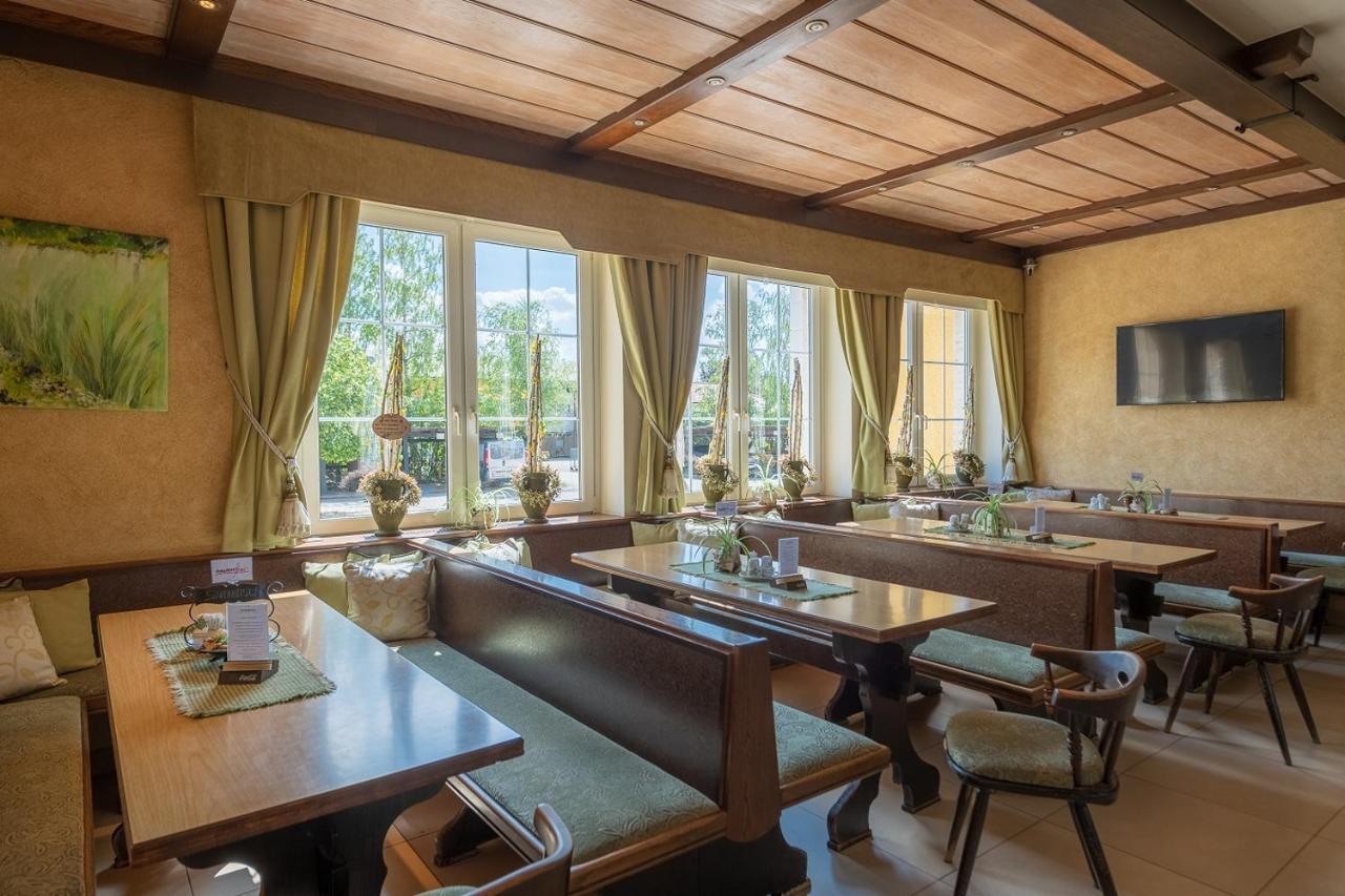 Birkenhof Gols - B & B - Wohlfuehl Hotel Mit Wochenend-Restaurant Bagian luar foto